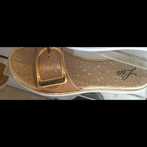 Ladies sandals